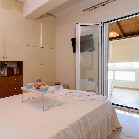 Apartment Penthouse In Quiet Neighborhood Near Sandy