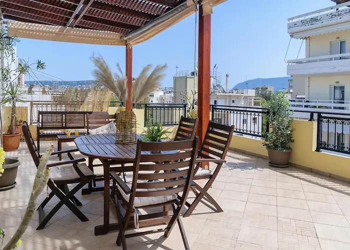 Appartamento Penthouse In Quiet Neighborhood Near Sandy La Canea