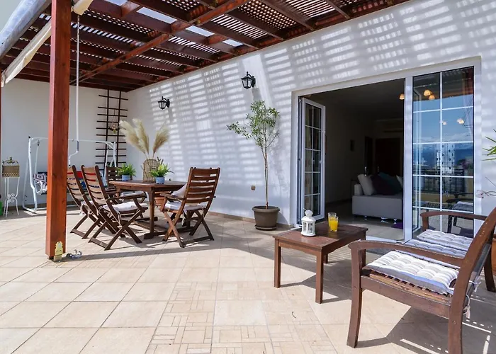 Penthouse In Quiet Neighborhood Near Sandy Appartamento *