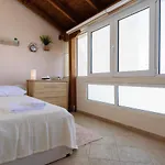 Apartamento Penthouse In Quiet Neighborhood Near Sandy La Canea
